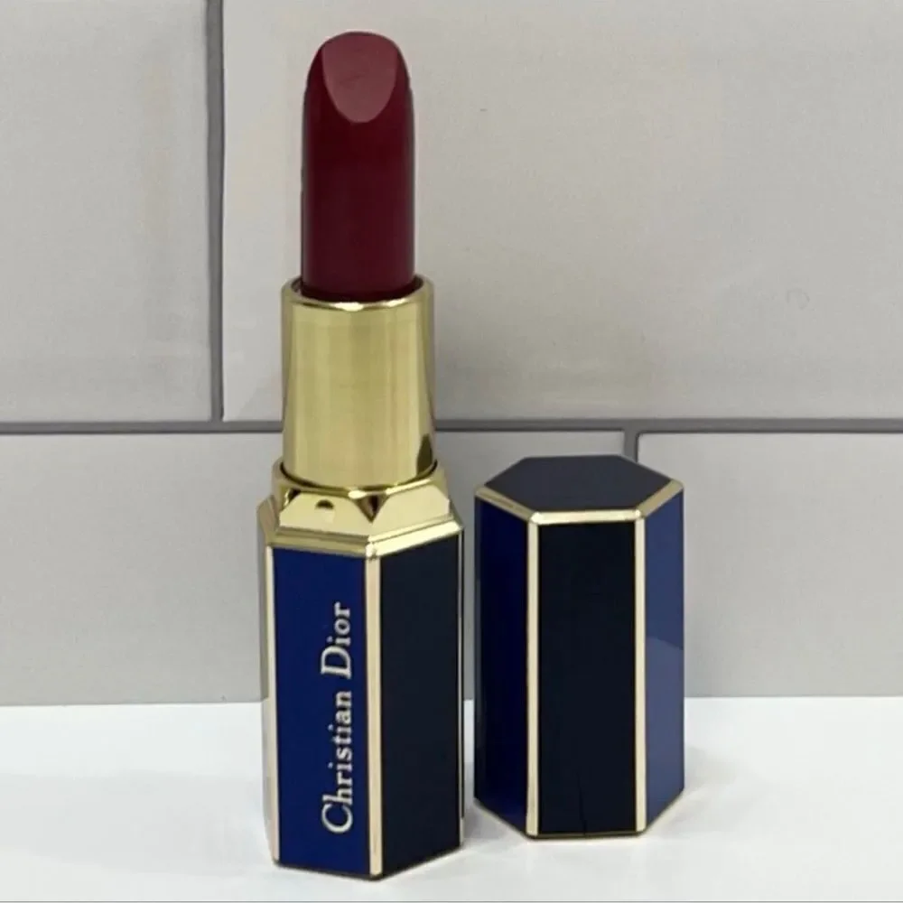 Dior 934 Touch Of Violet Lipstick